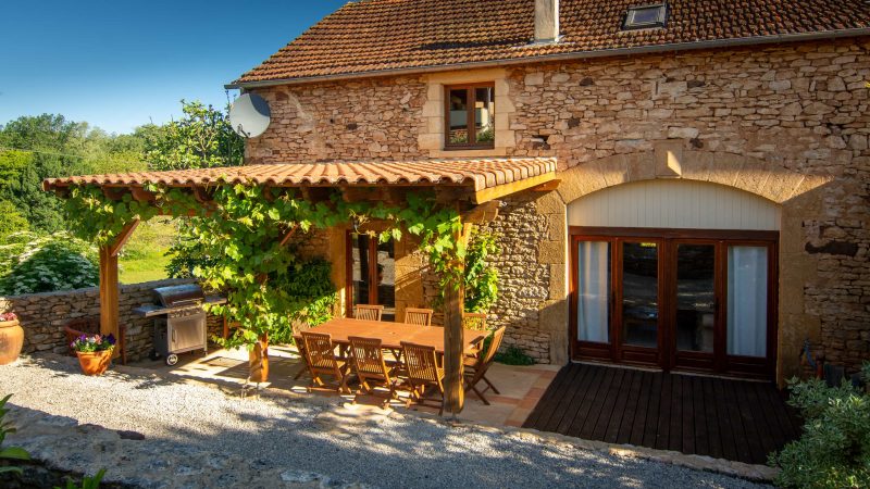 Gite 1 Outdoor Eating Area - La Borie Gites Holiday Accommodation Dordogne Lot France
